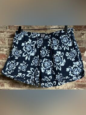 GAP Navy and White Floral  Women’s Shorts
